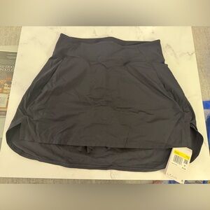 Nike Dri-FIT Bliss Women's Size S Black 2-in-1 Mid-Rise Training Skort $75 NWT